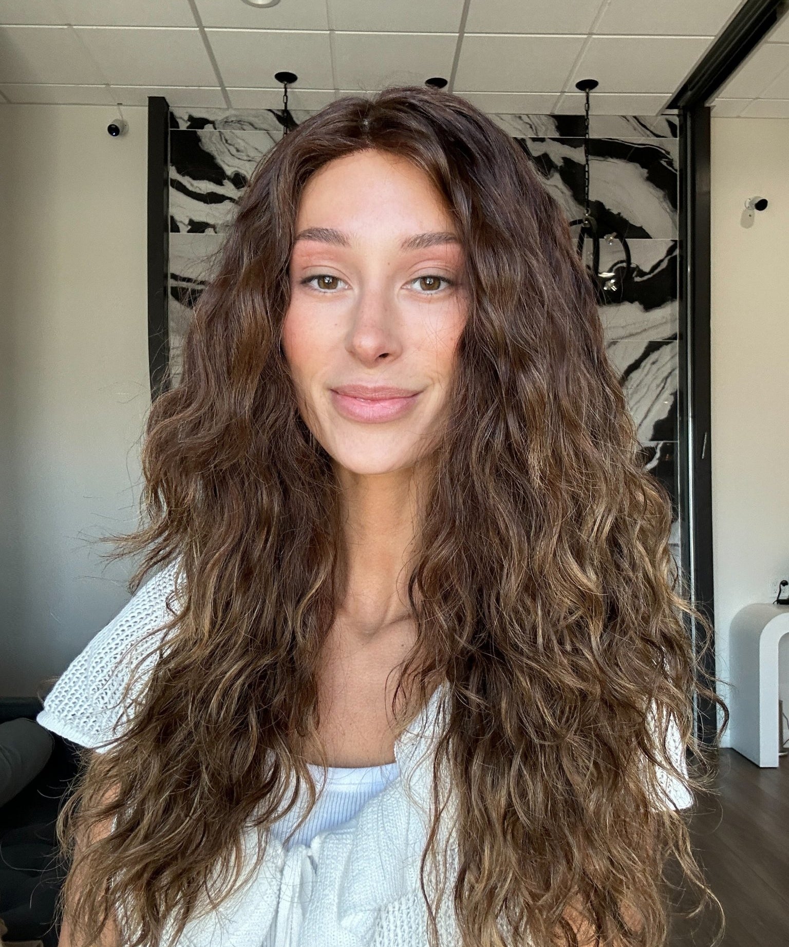 Butterfly Cut Wavy