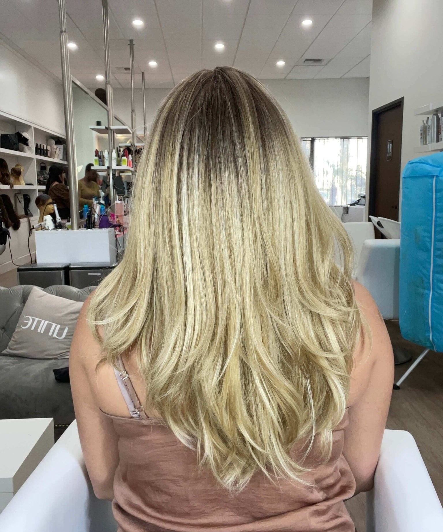  Rooting Color Service