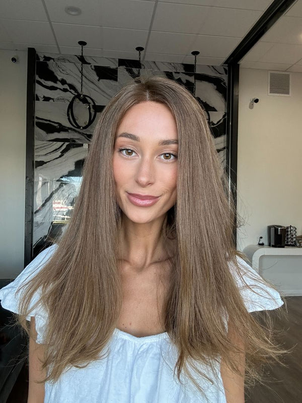 20" Divine Luxe Lace Top Wig #10 Neutral Light Brown