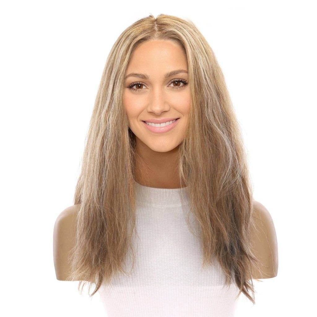 22" Reese Silk Top Wig Medium Blonde Wavy