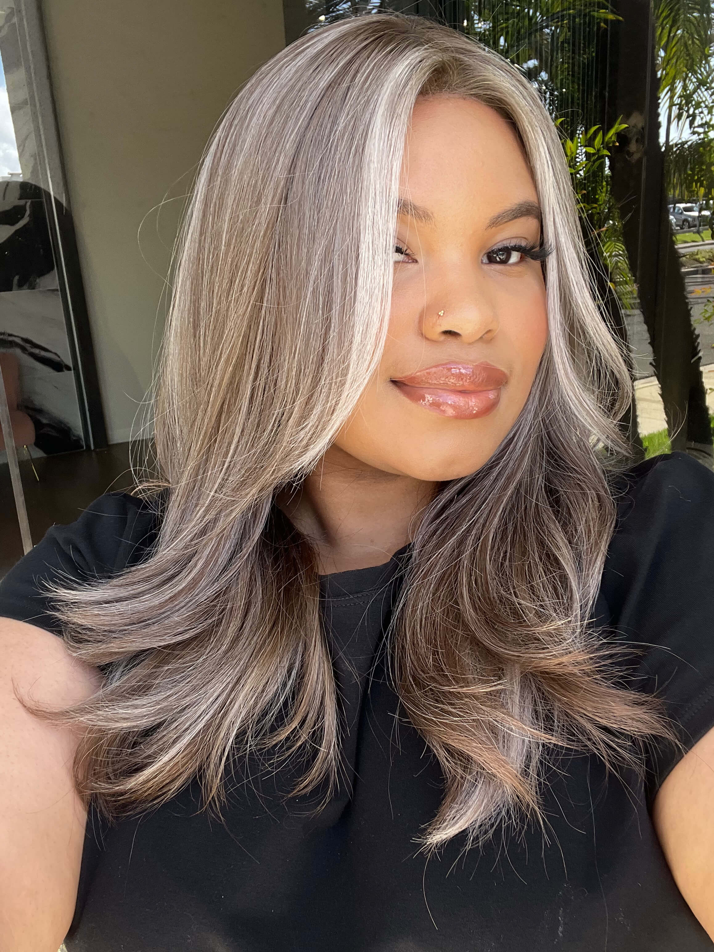 22" Ponytail Silk Part Wig Silver Smoke w/ Reverse Balayage & Chin Face Framing