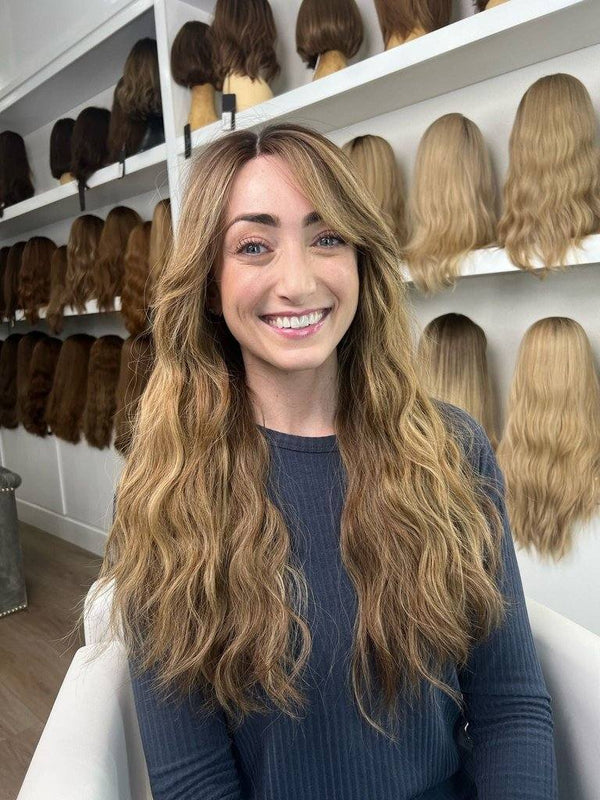 24" Divine Lace Top Wig Medium Blonde With Reverse Balayage Wavy