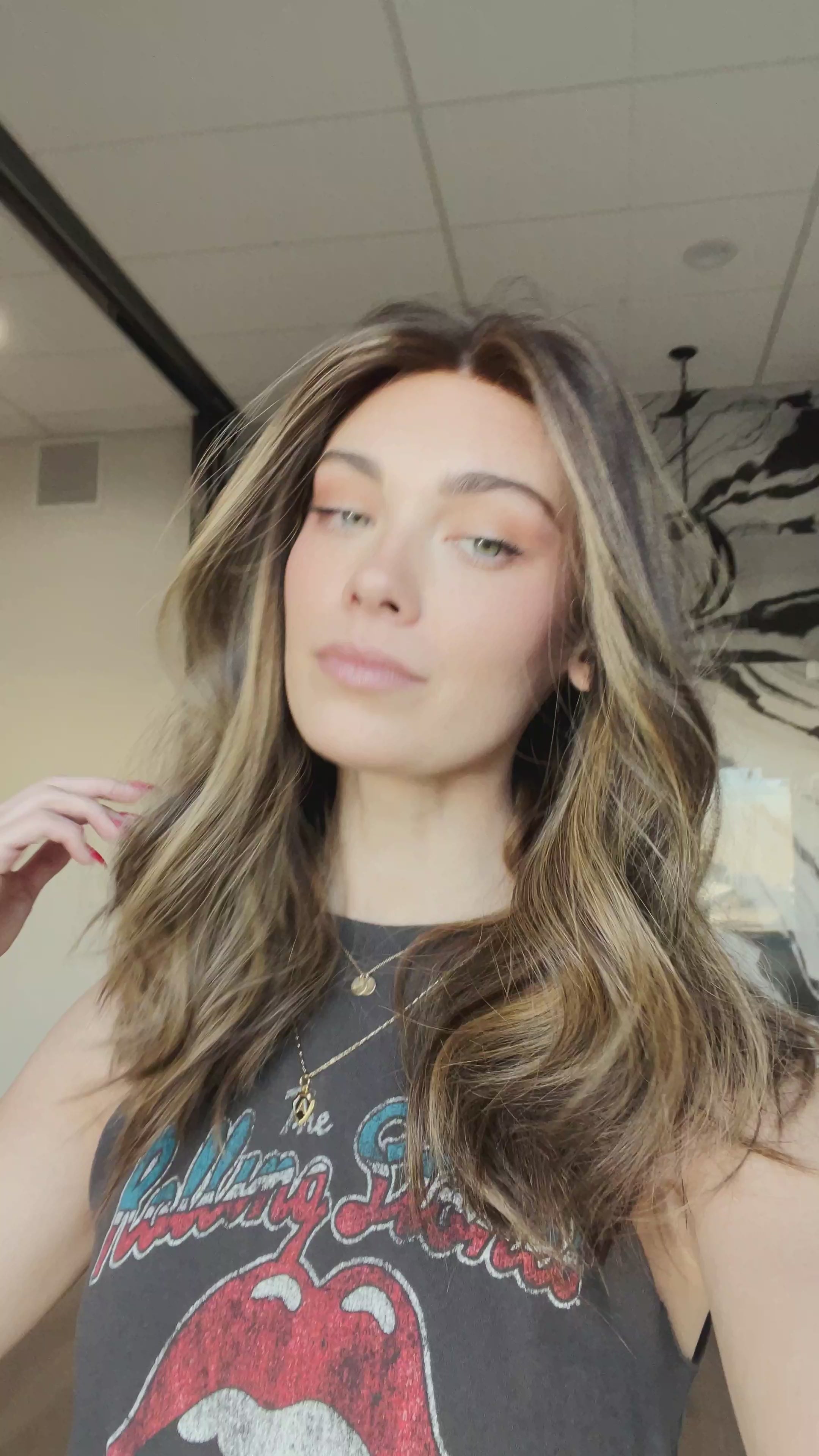 20" Divine Lace Top Wig Medium Brown w/ Highlights & Full Rooting